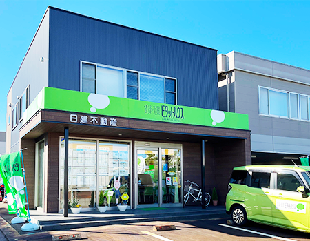 ピタットハウス上越店外観